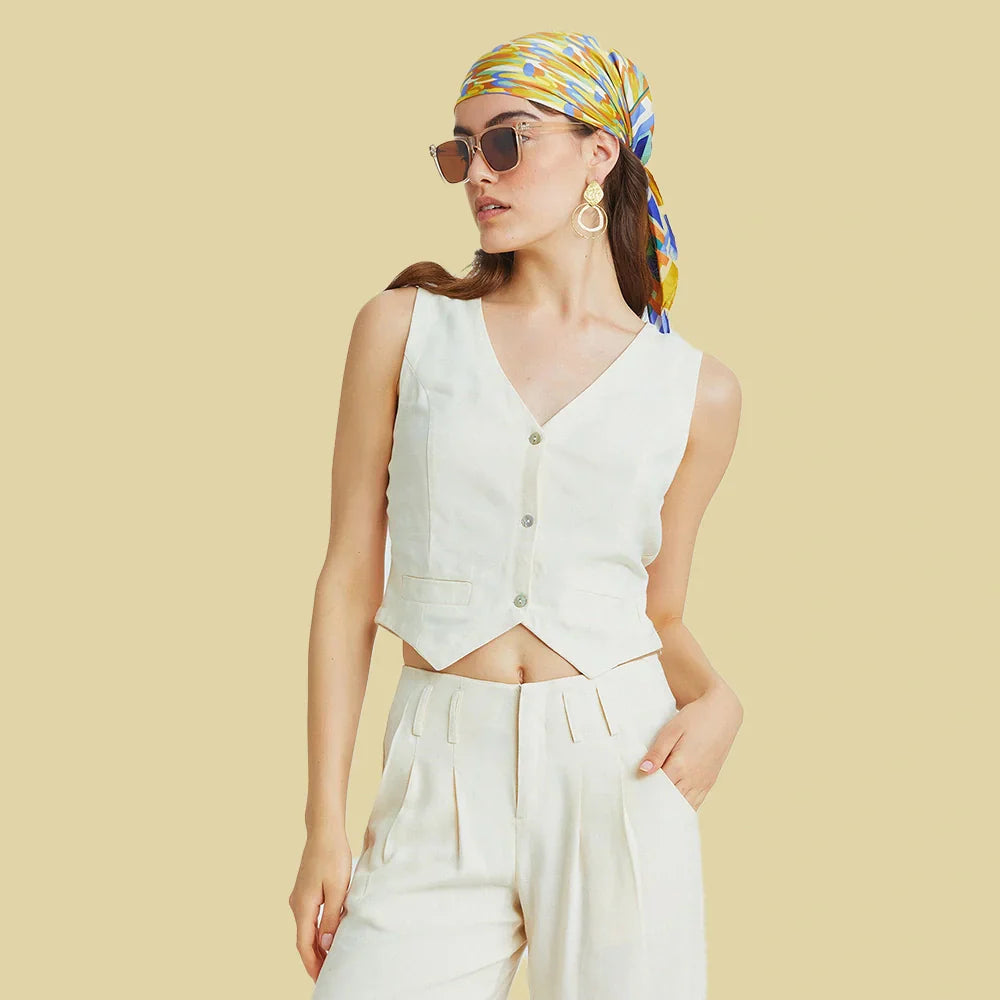 Son Dönemin Modası Yelekler Nasıl Kombinlenmeli?