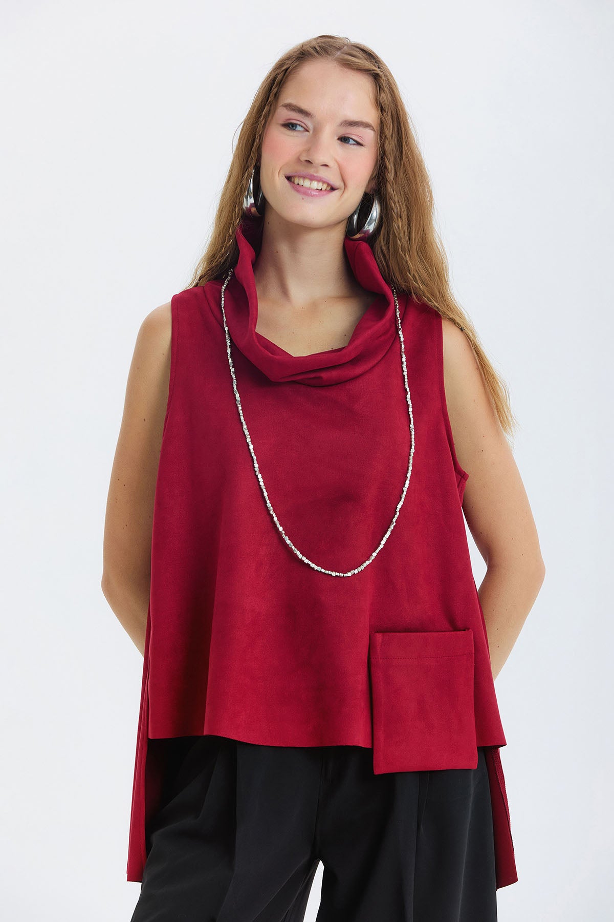 Asimetrik Yaka Detaylı Süet Bluz Bordo