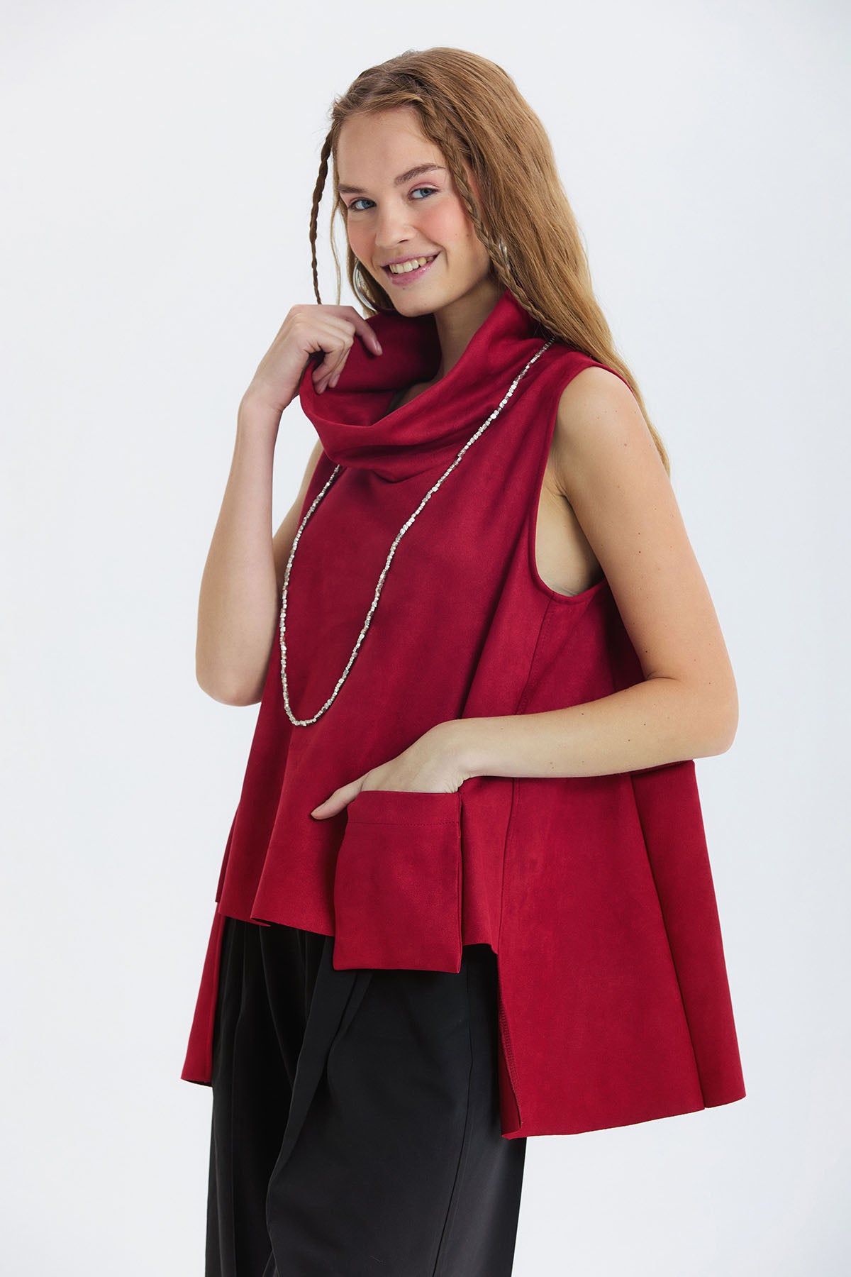 Asimetrik Yaka Detaylı Süet Bluz Bordo