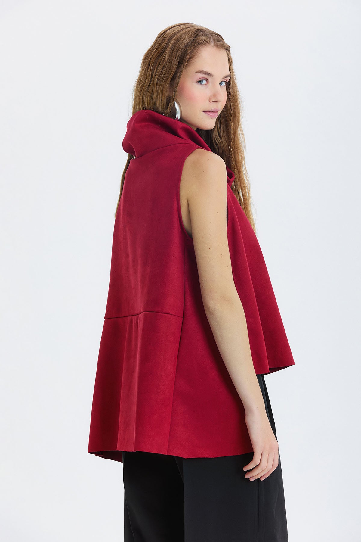 Asimetrik Yaka Detaylı Süet Bluz Bordo