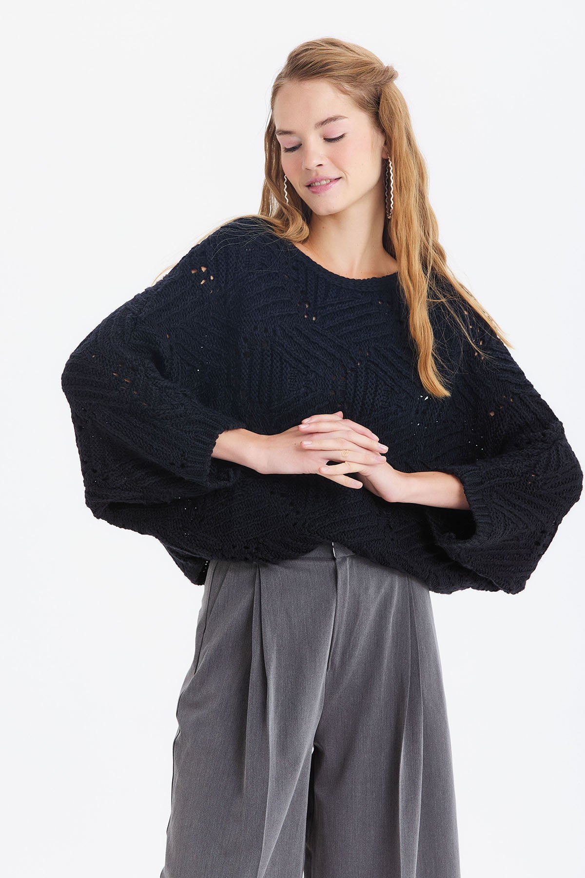 Oversize Örme Desenli Triko Kazak Siyah