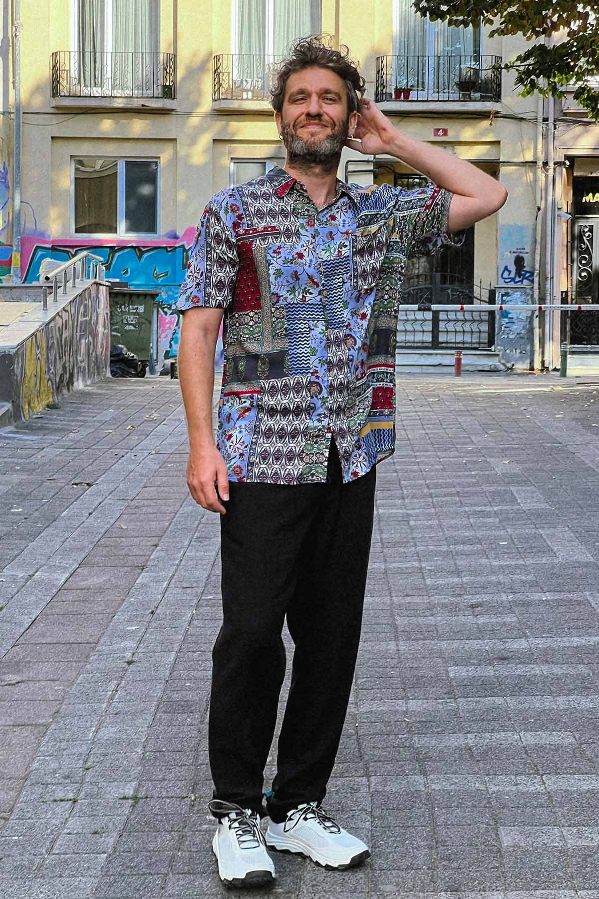 Bohem Tarz Kısa Kollu Desenli Gömlek Mavi