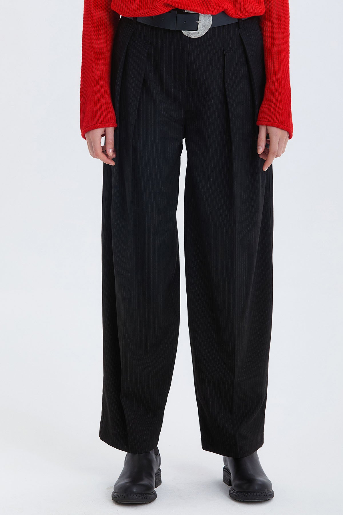 Çizgili Balon Form Kumaş Pantolon Siyah