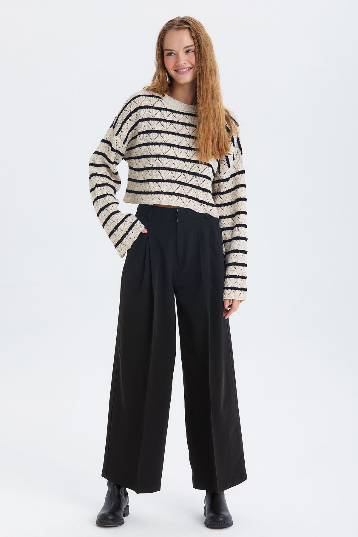 Salaş Bol Paça Kumaş Pantolon Siyah