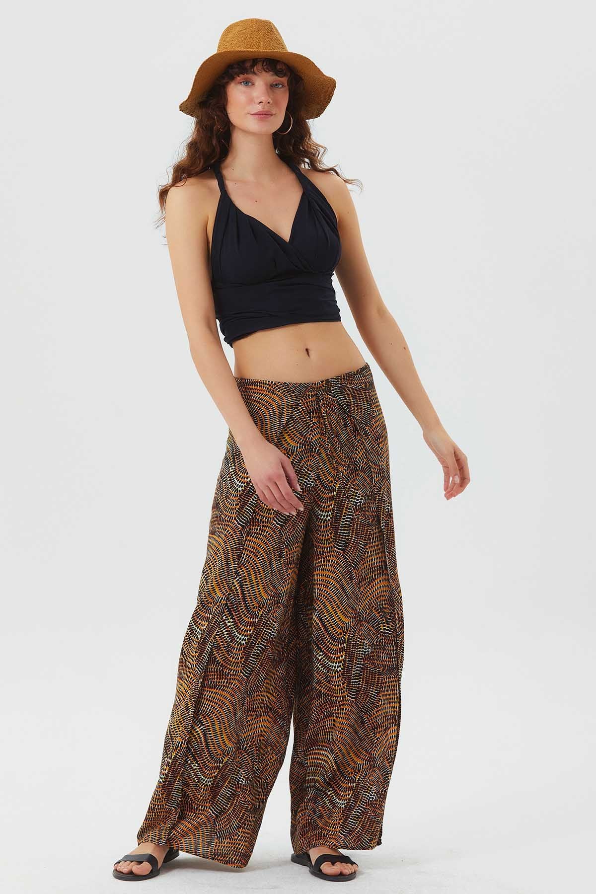 Bağlamalı Sırt Detaylı Şık Bohem Crop Bluz Siyah