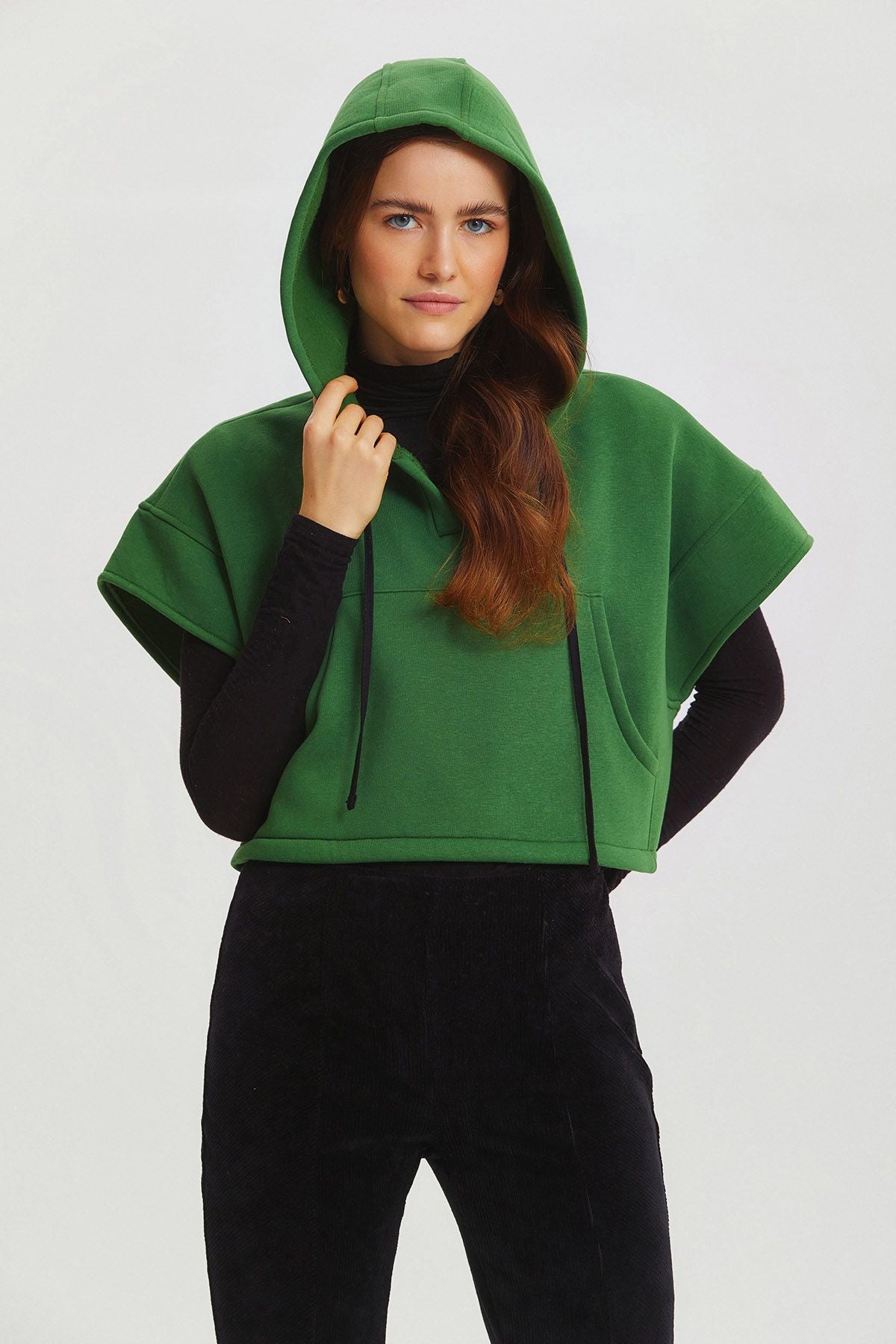 Kapüşonlu Pamuklu Crop Sweatshirt Yeşil