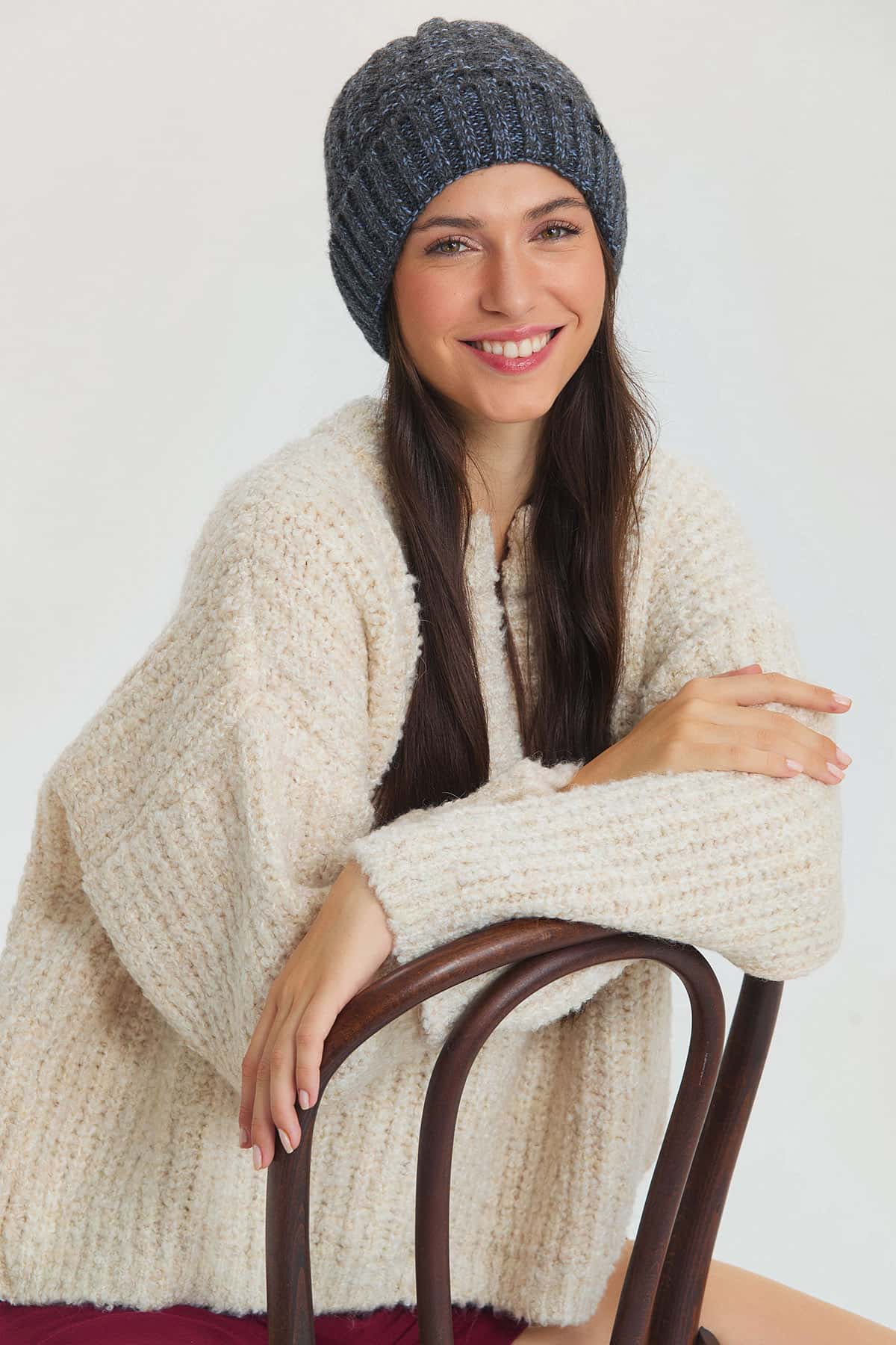 Dokulu Unisex Bere Gri