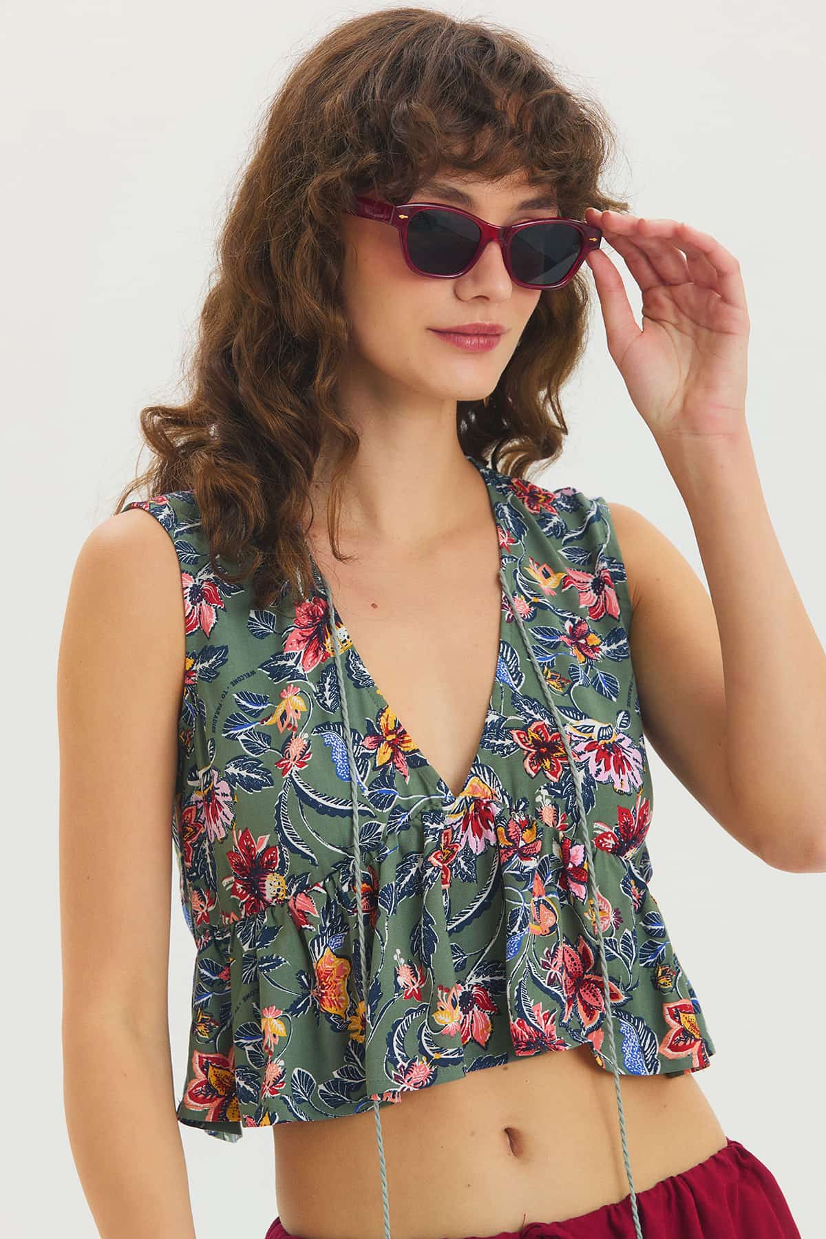 Oval Retro Formlu Güneş Gözlüğü Kırmızı