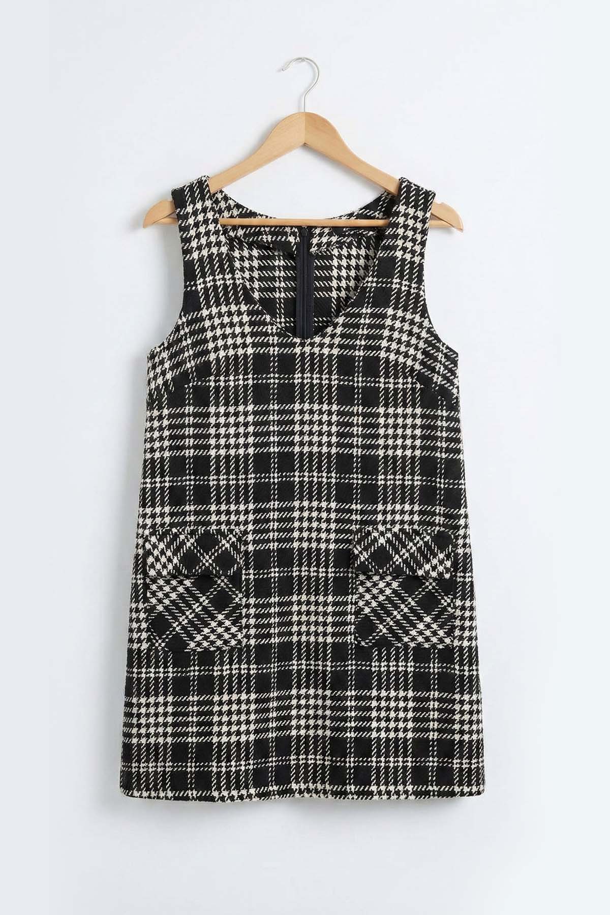 V Yakalı Ekoseli Mini Elbise Siyah - Beyaz