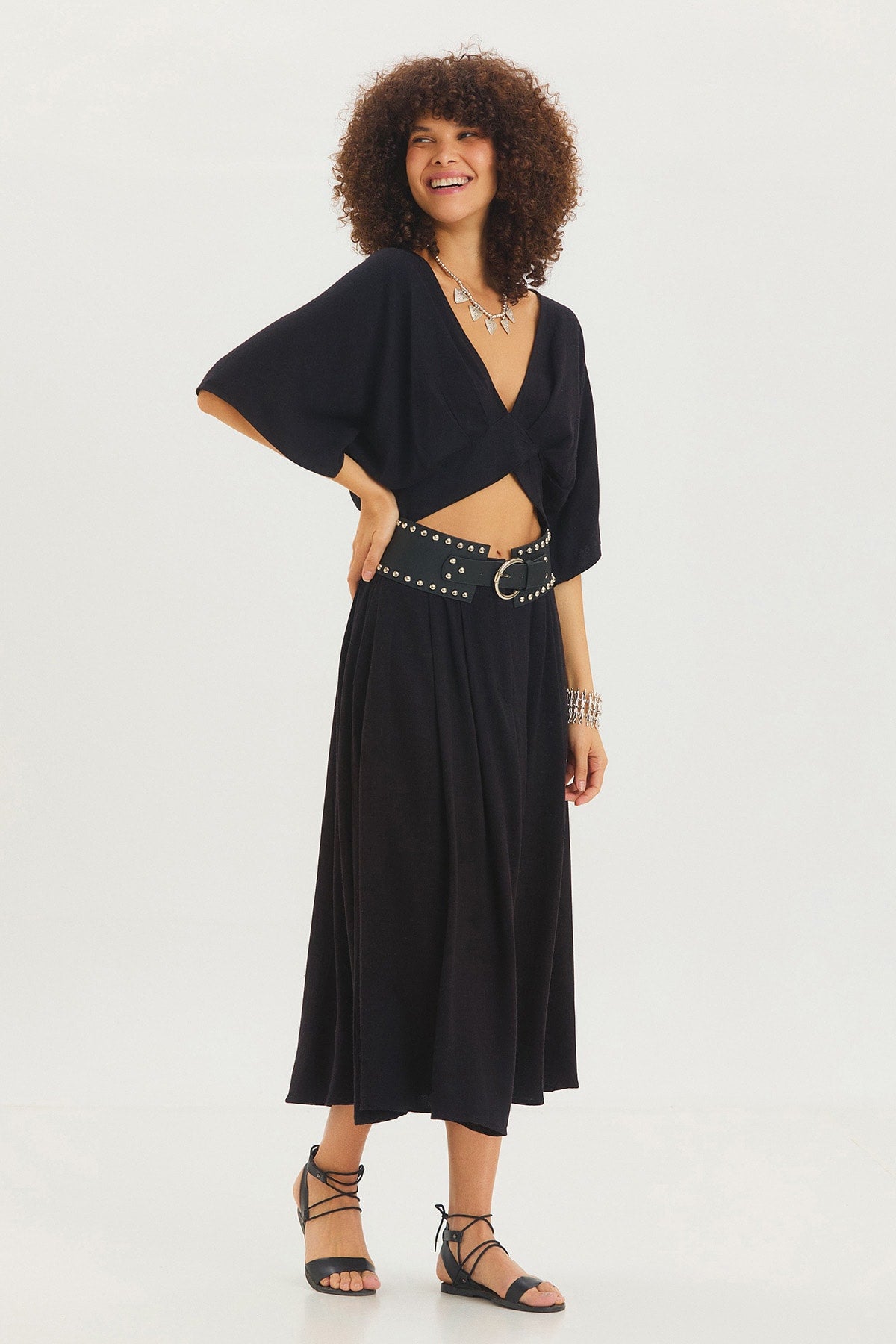 Arkadan Bağlamalı Bohem Crop Bluz Siyah