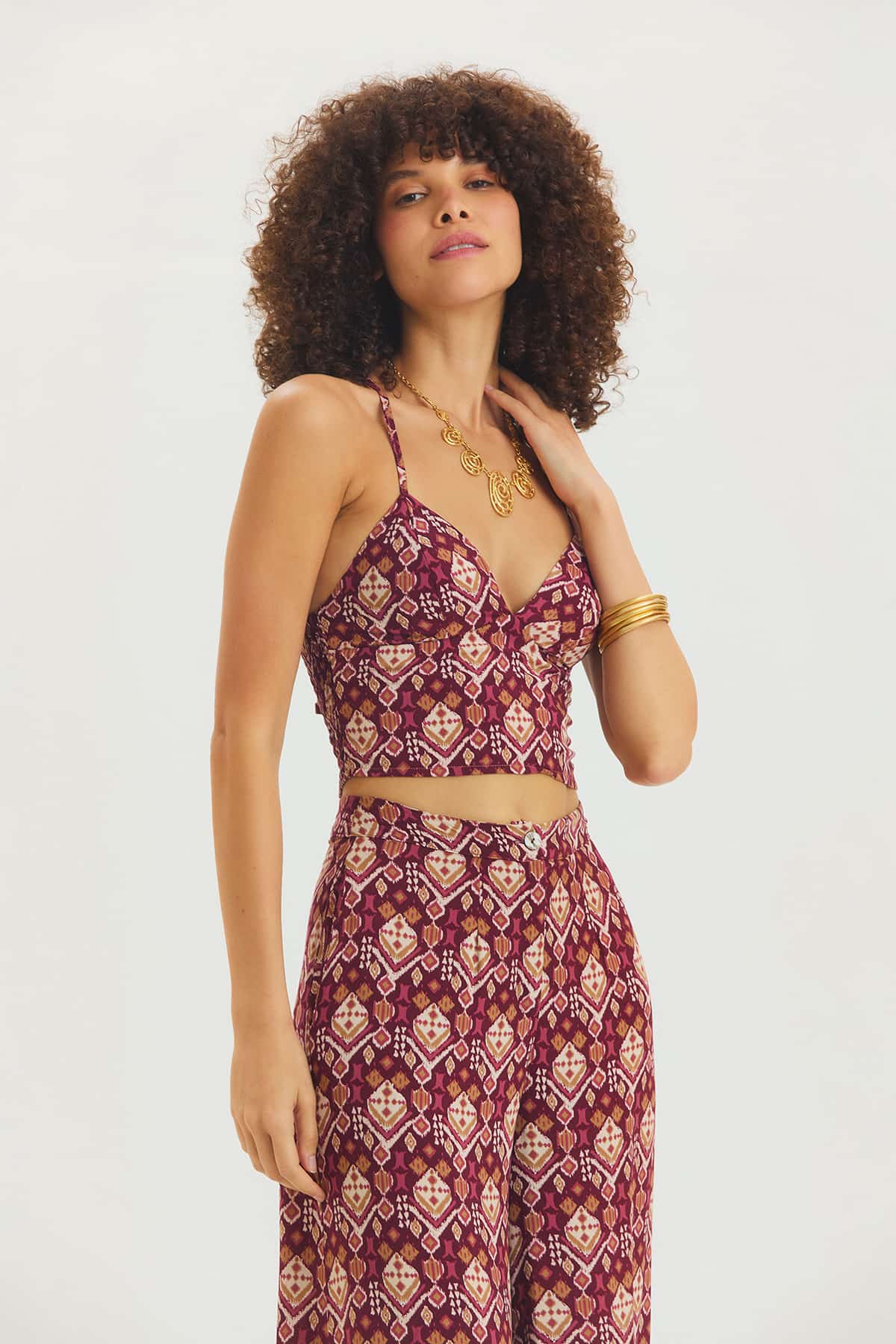 Desenli V Yaka Askılı Crop Top Mor