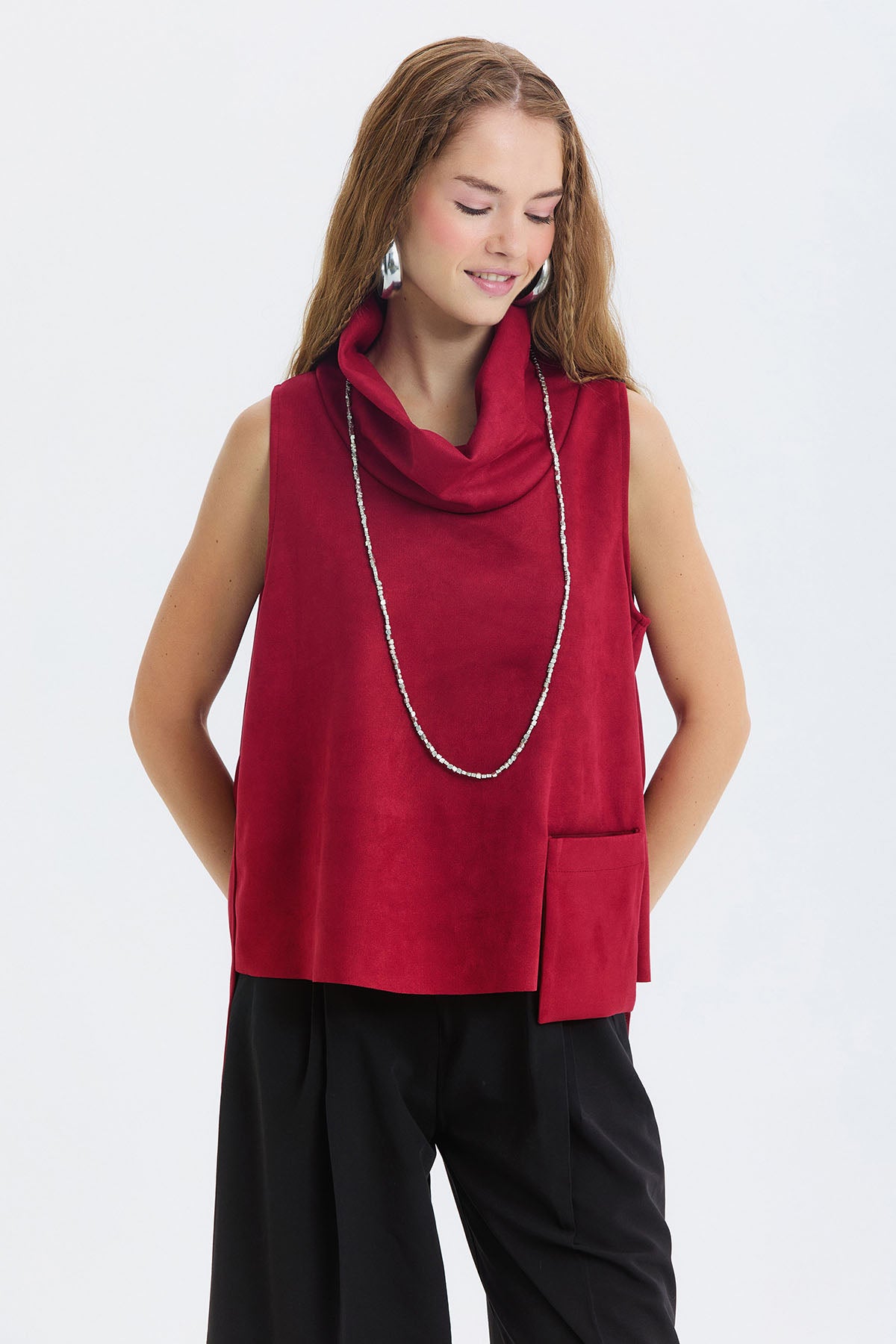 Asimetrik Yaka Detaylı Süet Bluz Bordo