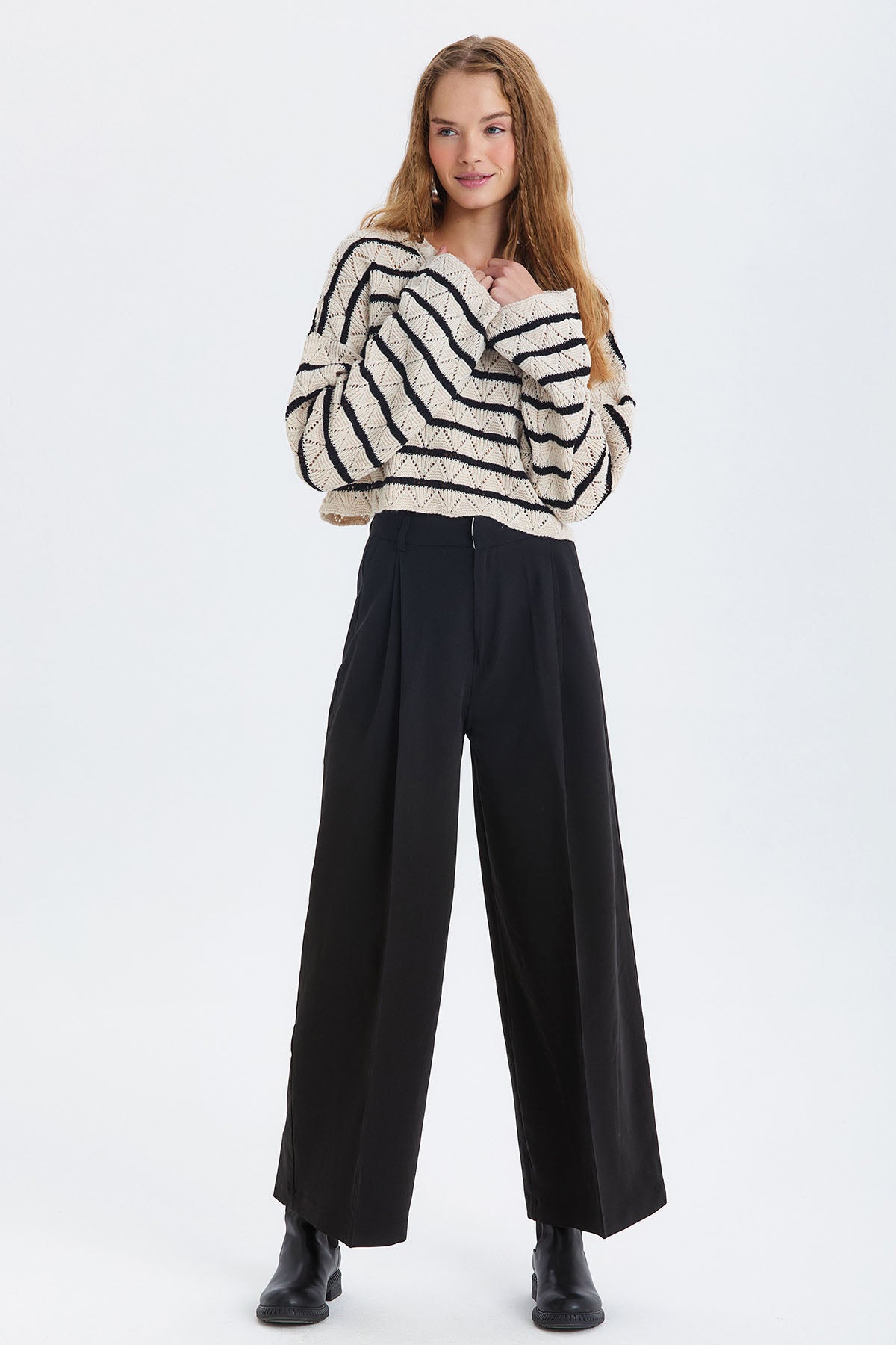 Salaş Bol Paça Kumaş Pantolon Siyah