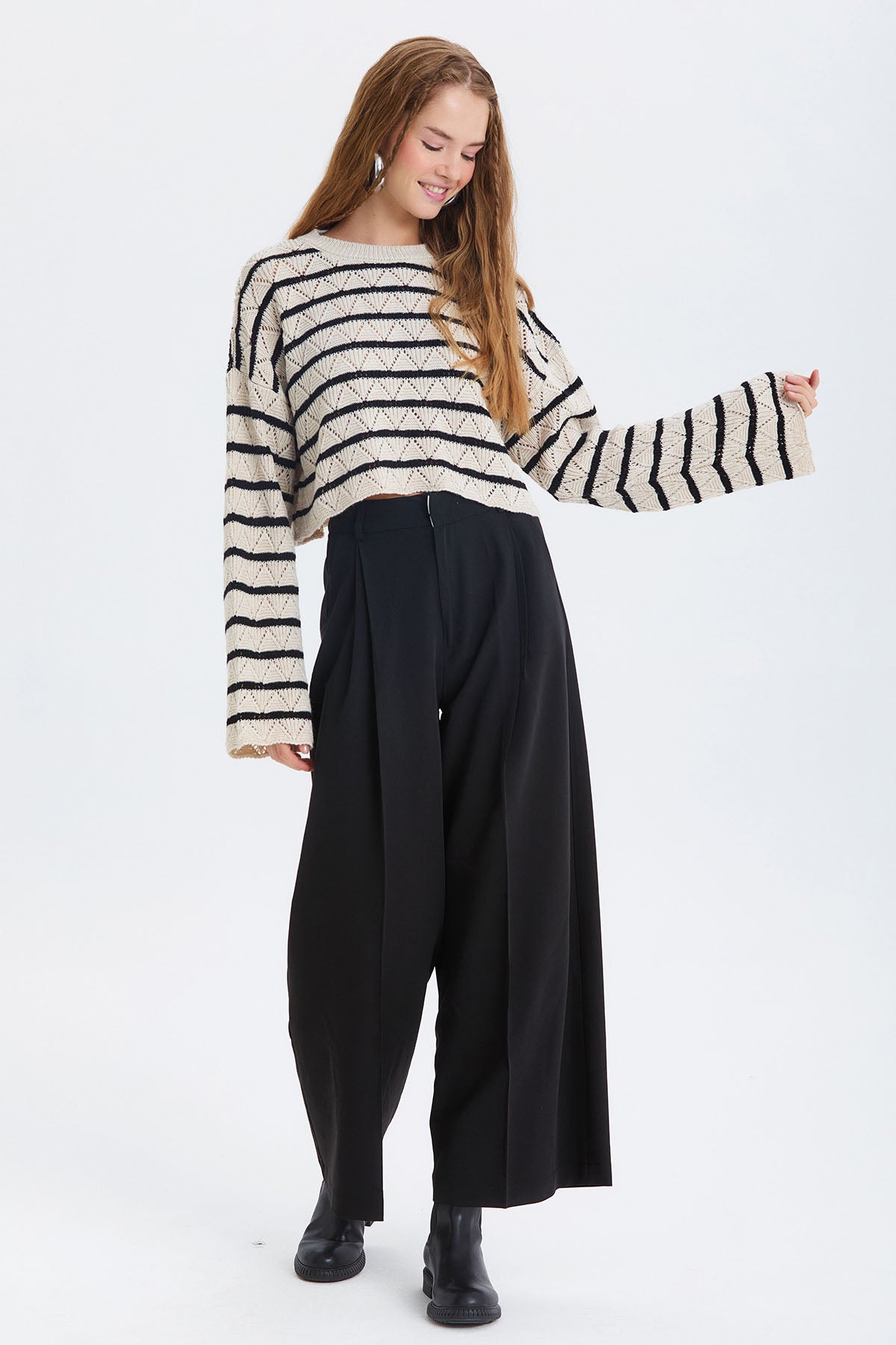 Salaş Bol Paça Kumaş Pantolon Siyah