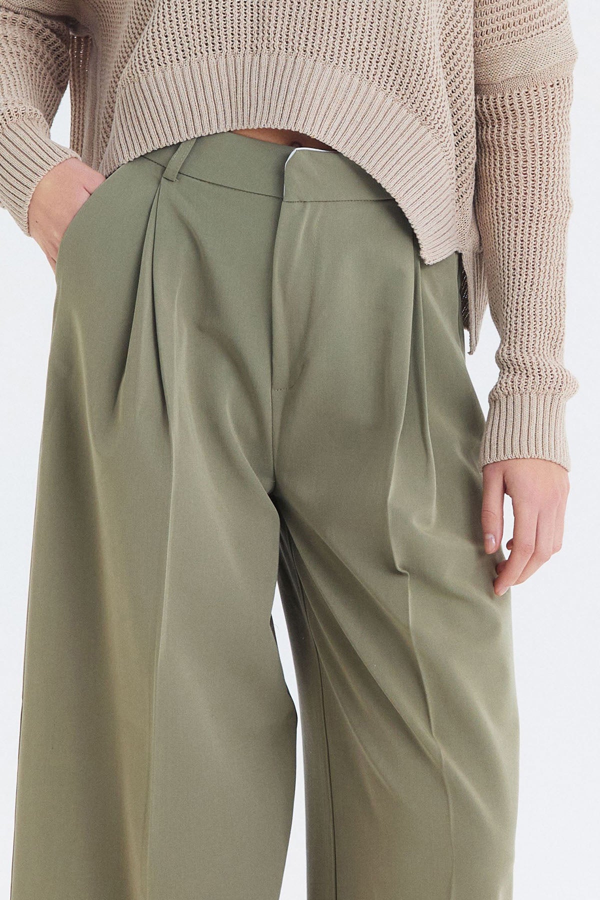 Salaş Bol Paça Kumaş Pantolon Çağla