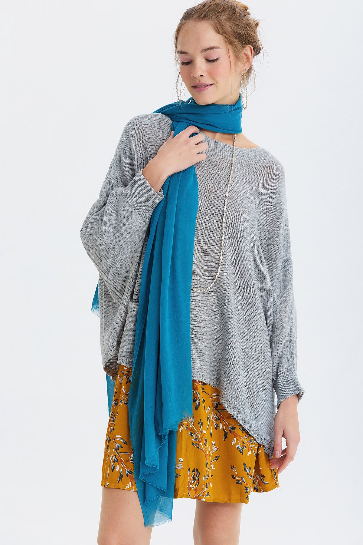 İnce Dökümlü Bambu Şal Turkuaz