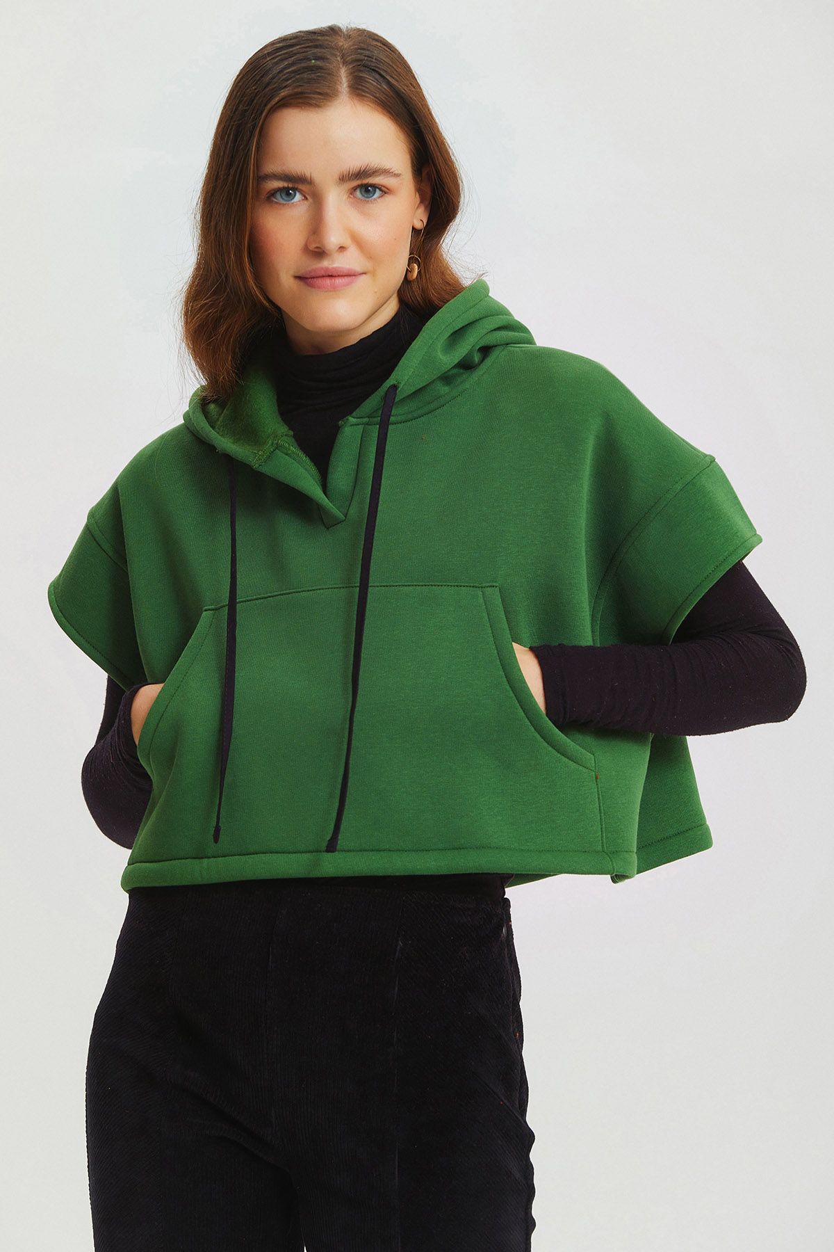 Kapüşonlu Pamuklu Crop Sweatshirt Yeşil